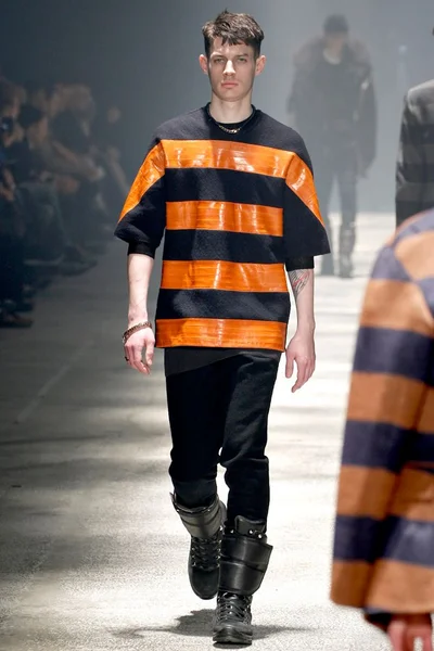 Look 31